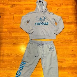 Lilo and Stitch sweat suit 💙